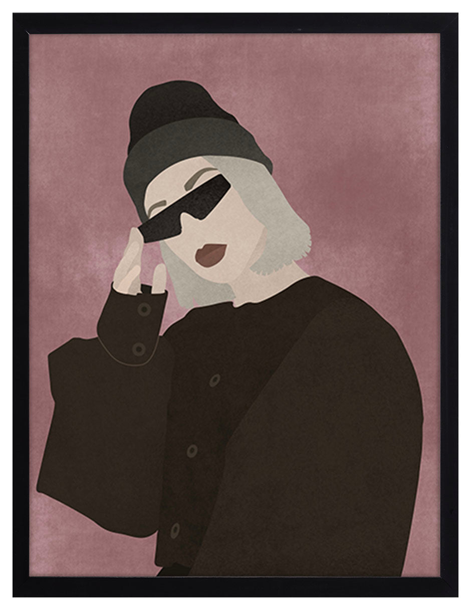 Gorro: figura con gorro negro, gafas oscuras y chamarra negra sobre fondo malva, cuadro con marco negro (SA-010)
